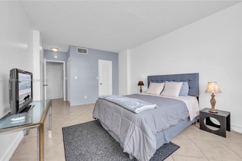 Condominio en venta en North Bay Village, Florida, 1 dormitorio, 76.83 m2 № 1839194 - foto 18