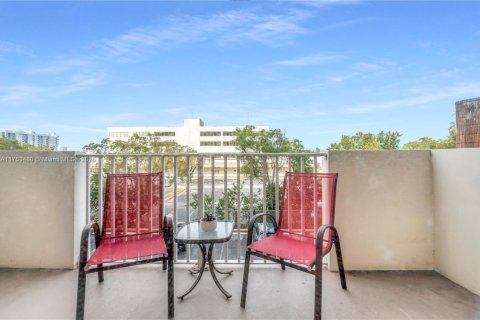 Condominio en venta en North Bay Village, Florida, 1 dormitorio, 76.83 m2 № 1839194 - foto 24