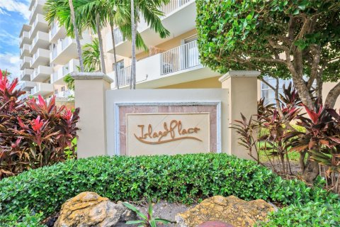 Condominio en venta en North Bay Village, Florida, 1 dormitorio, 76.83 m2 № 1839194 - foto 1