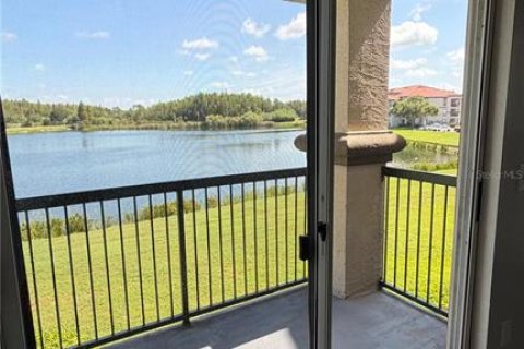 Condo in Lutz, Florida, 2 bedrooms  № 2217778 - photo 9
