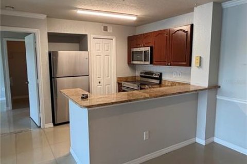 Condo in Lutz, Florida, 2 bedrooms  № 2217778 - photo 12