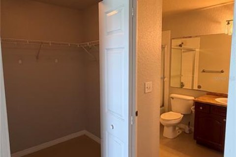 Condo in Lutz, Florida, 2 bedrooms  № 2217778 - photo 24
