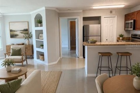 Condo in Lutz, Florida, 2 bedrooms  № 2217778 - photo 3