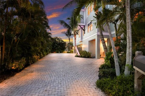 Villa ou maison à vendre à Holmes Beach, Floride: 5 chambres, 464.05 m2 № 2134260 - photo 7