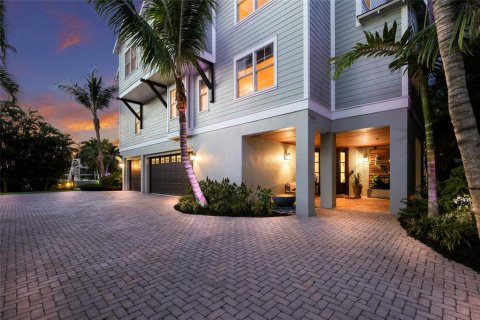 Villa ou maison à vendre à Holmes Beach, Floride: 5 chambres, 464.05 m2 № 2134260 - photo 4