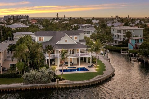 Villa ou maison à vendre à Holmes Beach, Floride: 5 chambres, 464.05 m2 № 2134260 - photo 2