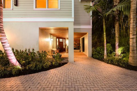 Villa ou maison à vendre à Holmes Beach, Floride: 5 chambres, 464.05 m2 № 2134260 - photo 8