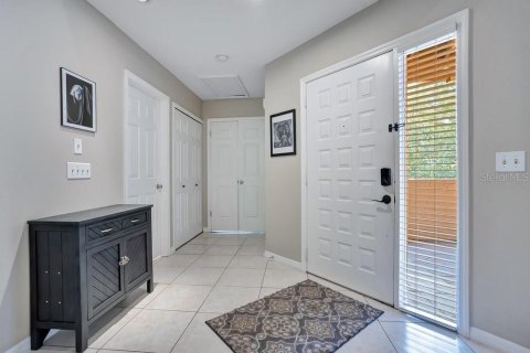 Copropriété à vendre à Orlando, Floride: 2 chambres, 120.77 m2 № 2402950 - photo 7