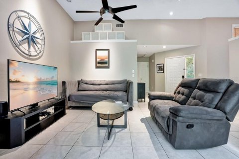 Copropriété à vendre à Orlando, Floride: 2 chambres, 120.77 m2 № 2402950 - photo 12