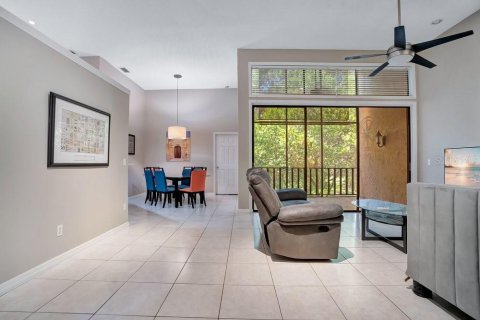 Copropriété à vendre à Orlando, Floride: 2 chambres, 120.77 m2 № 2402950 - photo 8