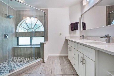 Copropriété à vendre à Orlando, Floride: 2 chambres, 120.77 m2 № 2402950 - photo 5