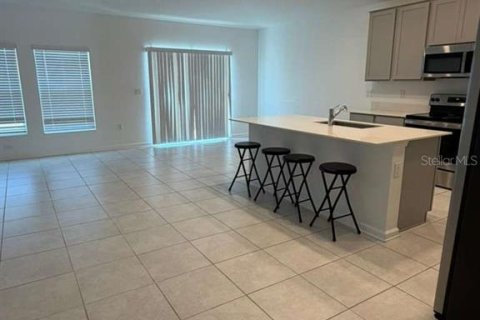Villa ou maison à vendre à Davenport, Floride: 4 chambres, 180.14 m2 № 2232383 - photo 3