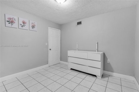 Купить кондоминиум в Хайалиа Гарденс, Флорида 2 спальни, 89.19м2, № 1960949 - фото 28