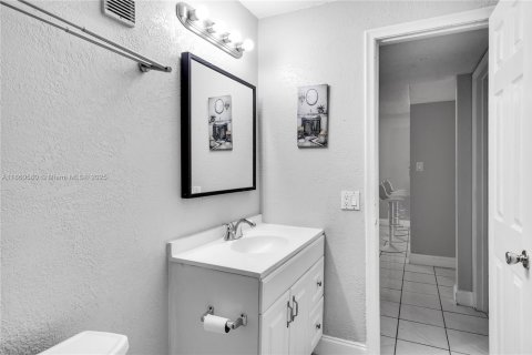 Купить кондоминиум в Хайалиа Гарденс, Флорида 2 спальни, 89.19м2, № 1960949 - фото 30