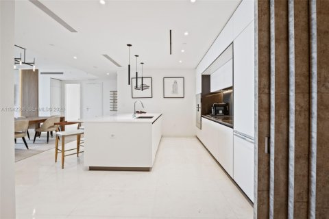Condominio en venta en Miami, Florida, 3 dormitorios, 169.92 m2 № 2000664 - foto 9