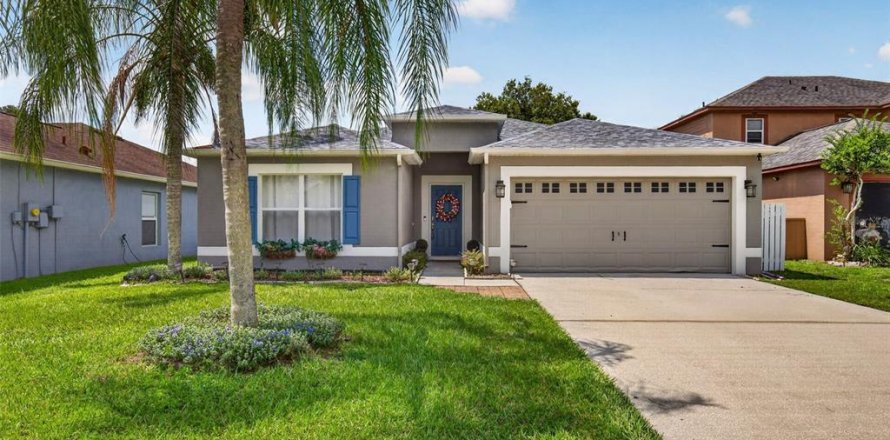 House in Wesley Chapel, Florida 4 bedrooms, 174.1 sq.m. № 2231635