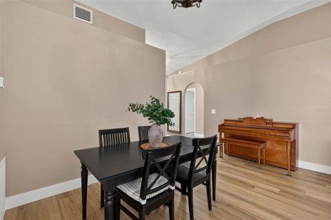 House in Wesley Chapel, Florida 4 bedrooms, 174.1 sq.m. № 2231635 - photo 9