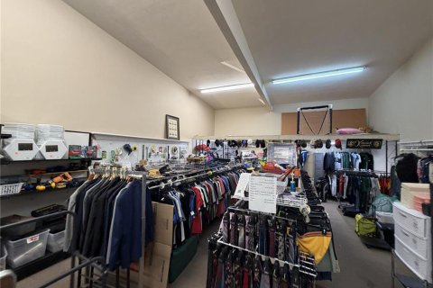 Propiedad comercial en venta en Seminole, Florida, 1270.9 m2 № 2416431 - foto 24