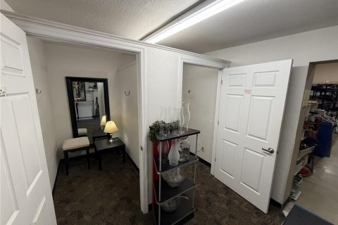 Propiedad comercial en venta en Seminole, Florida, 1270.9 m2 № 2416431 - foto 27