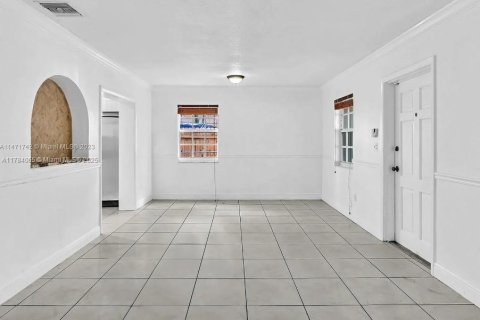 Casa en venta en North Miami, Florida, 3 dormitorios, 120.31 m2 № 1731510 - foto 23