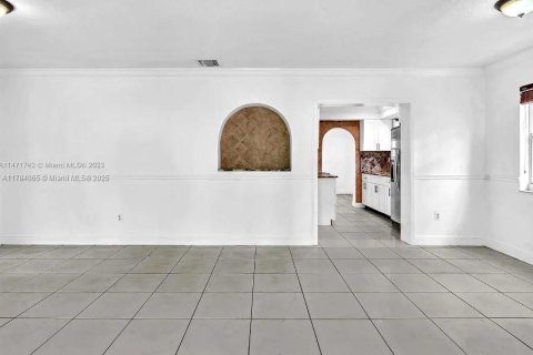 Casa en venta en North Miami, Florida, 3 dormitorios, 120.31 m2 № 1731510 - foto 27