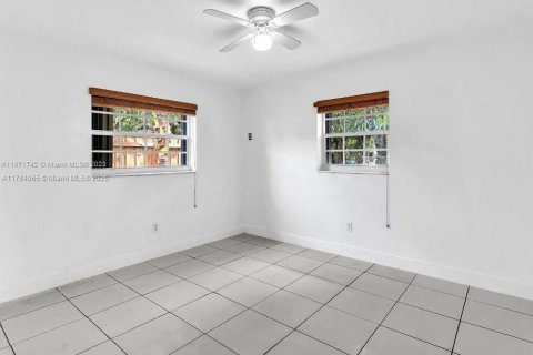 Casa en venta en North Miami, Florida, 3 dormitorios, 120.31 m2 № 1731510 - foto 18