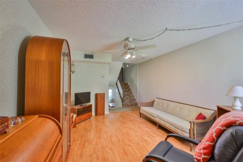 Touwnhouse à vendre à Tampa, Floride: 2 chambres, 96.99 m2 № 1907065 - photo 24
