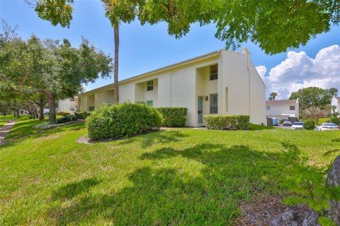 Touwnhouse à vendre à Tampa, Floride: 2 chambres, 96.99 m2 № 1907065 - photo 1