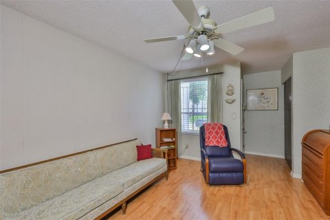 Touwnhouse à vendre à Tampa, Floride: 2 chambres, 96.99 m2 № 1907065 - photo 14