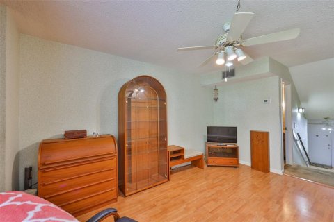 Touwnhouse à vendre à Tampa, Floride: 2 chambres, 96.99 m2 № 1907065 - photo 16
