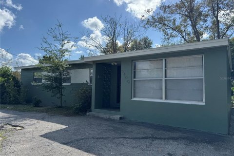 House in Orlando, Florida 3 bedrooms, 117.8 sq.m. № 2097379 - photo 2