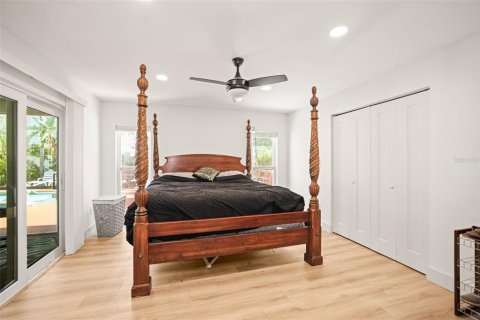 House in Dunedin, Florida 4 bedrooms, 193.7 sq.m. № 2231499 - photo 23