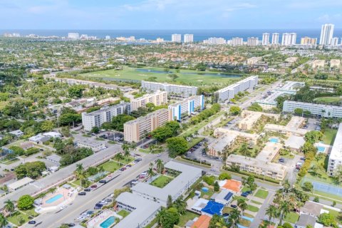 Appartement à Hallandale Beach, Floride 2 chambres, 101.45 m2 № 2390085