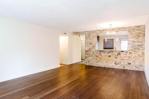Appartement à louer à Hallandale Beach, Floride: 2 chambres, 101.45 m2 № 2390085 - photo 21