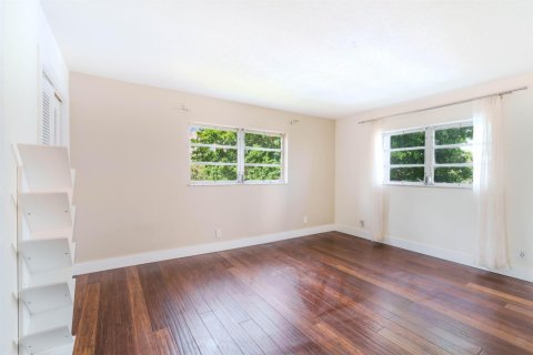 Appartement à louer à Hallandale Beach, Floride: 2 chambres, 101.45 m2 № 2390085 - photo 15