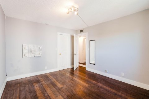 Appartement à louer à Hallandale Beach, Floride: 2 chambres, 101.45 m2 № 2390085 - photo 11