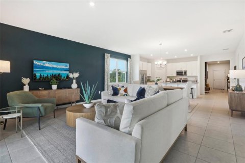 House in West Melbourne, Florida 4 bedrooms, 205.31 sq.m. № 1805890 - photo 9