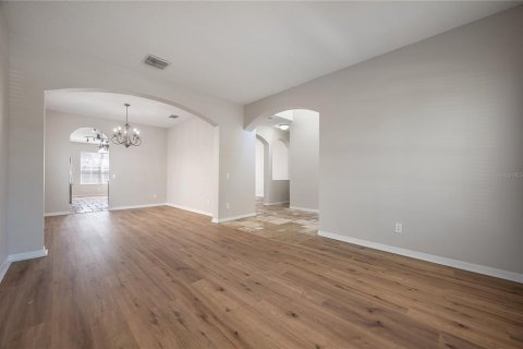 Villa ou maison à vendre à Land O' Lakes, Floride: 5 chambres, 322.93 m2 № 1567618 - photo 8