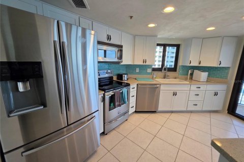 Copropriété à louer à Daytona Beach, Floride: 2 chambres, 145.02 m2 № 2108283 - photo 13