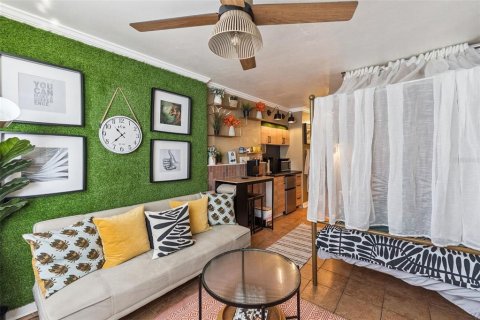 Condominio en venta en Daytona Beach, Florida, 1 dormitorio, 23.88 m2 № 2237396 - foto 3