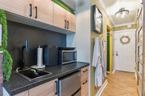 Condominio en venta en Daytona Beach, Florida, 1 dormitorio, 23.88 m2 № 2237396 - foto 4
