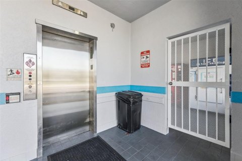Condominio en venta en Daytona Beach, Florida, 1 dormitorio, 23.88 m2 № 2237396 - foto 13