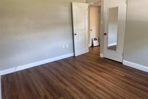 Apartment in Saint Petersburg, Florida 2 bedrooms, 62.43 sq.m. № 2209155 - photo 18