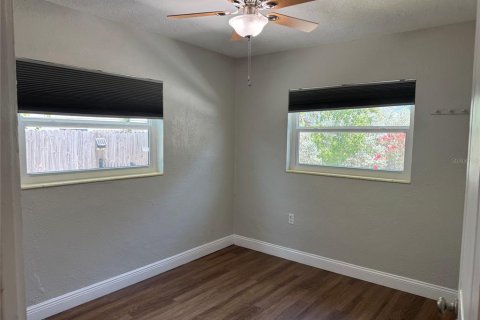 Apartment in Saint Petersburg, Florida 2 bedrooms, 62.43 sq.m. № 2209155 - photo 16