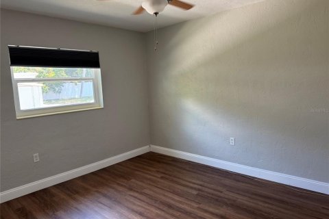 Apartment in Saint Petersburg, Florida 2 bedrooms, 62.43 sq.m. № 2209155 - photo 17