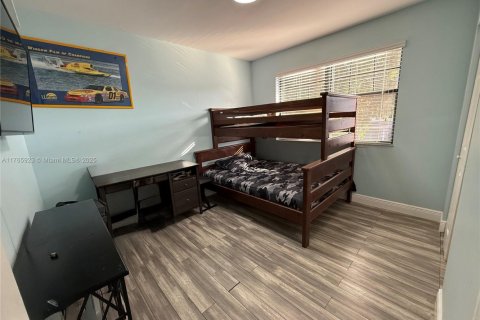 Casa en venta en Pembroke Pines, Florida, 3 dormitorios, 123.75 m2 № 1695633 - foto 14