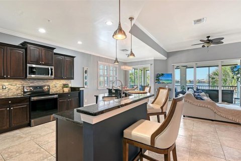 Condo in Bradenton, Florida, 3 bedrooms № 2310624 - photo 23