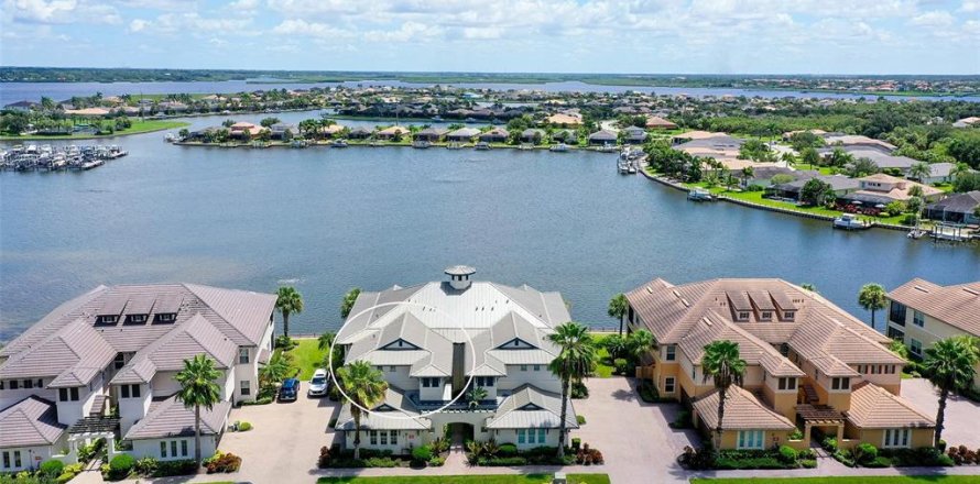 Condo in Bradenton, Florida, 3 bedrooms № 2310624