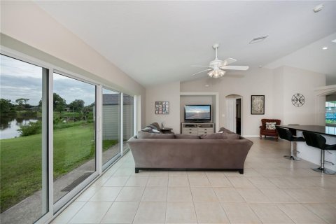 Villa ou maison à vendre à Punta Gorda, Floride: 3 chambres, 185.8 m2 № 1910084 - photo 27