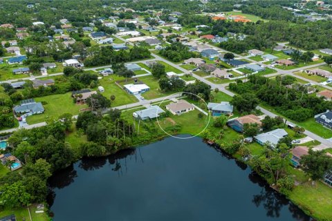 Villa ou maison à vendre à Punta Gorda, Floride: 3 chambres, 185.8 m2 № 1910084 - photo 9